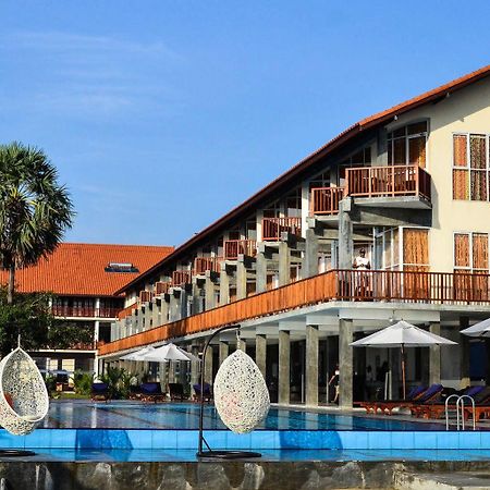 Marina Beach Passikudah Exterior photo