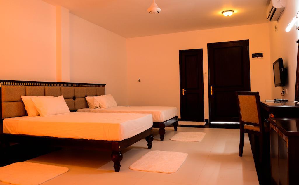 Marina Beach Passikudah Room photo