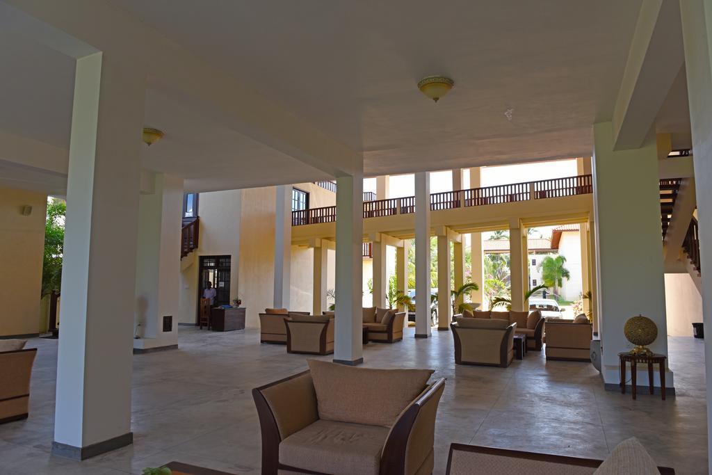 Marina Beach Passikudah Exterior photo